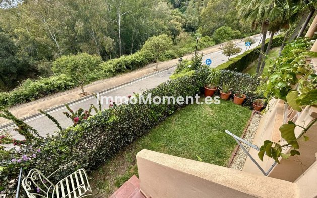 Resale - Apartment - Marbella - Elviria