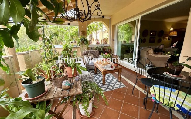 Resale - Apartment - Marbella - Elviria