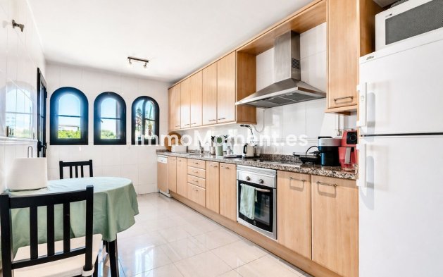 Wiederverkauf - Wohnung - Estepona  - Hacienda del Sol