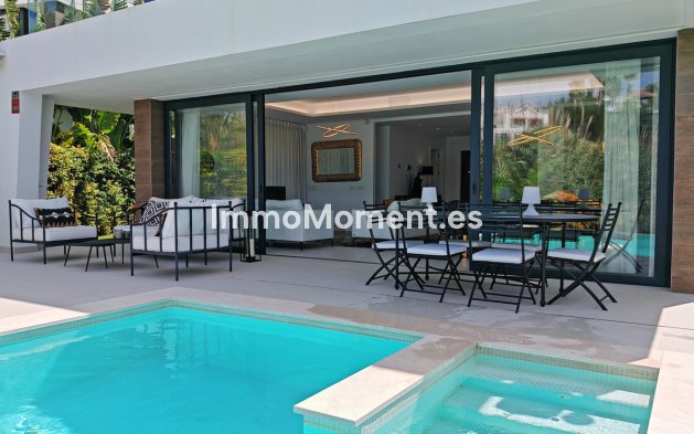 Resale - Villa - Estepona - Estepona Centro