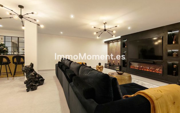 Resale - Villa - Estepona - Estepona Centro