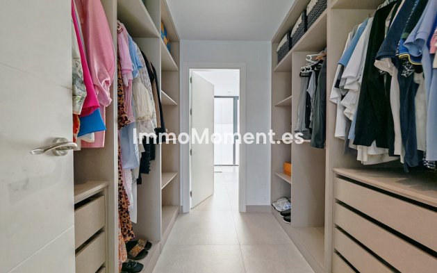 Resale - Villa - Estepona - Estepona Centro