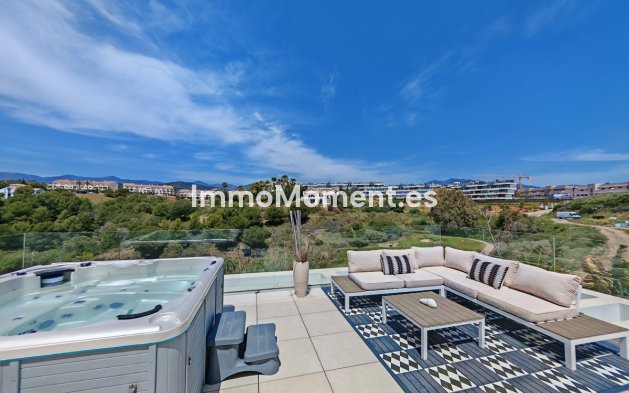 Resale - Villa - Estepona - Estepona Centro