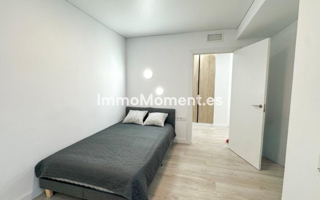 Resale - Apartment - Torrevieja - Torrevieja Centro