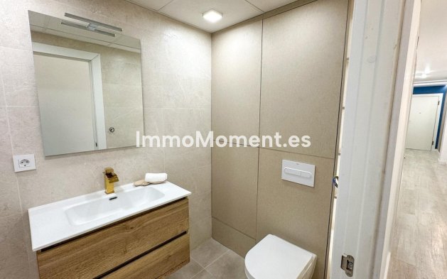 Resale - Apartment - Torrevieja - Torrevieja Centro