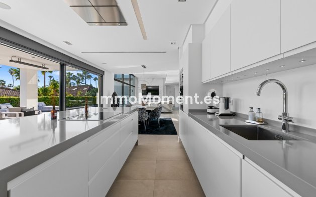 Revente - Villa - Marbella - Los Monteros