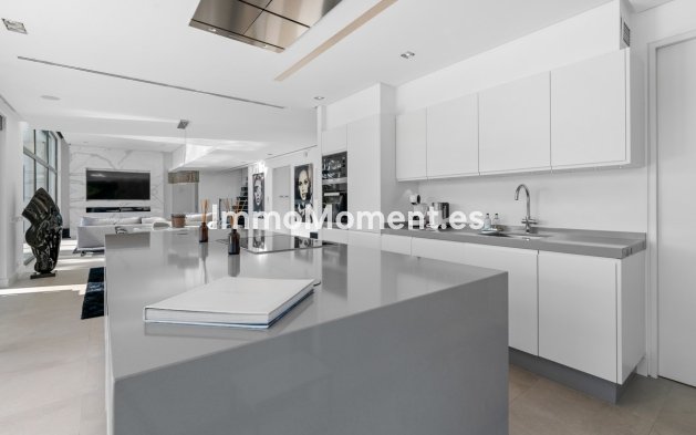 Revente - Villa - Marbella - Los Monteros