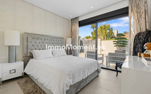 Revente - Villa - Marbella - Los Monteros