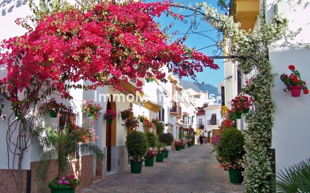 Wiederverkauf - Wohnung - Estepona  - Estepona Centro
