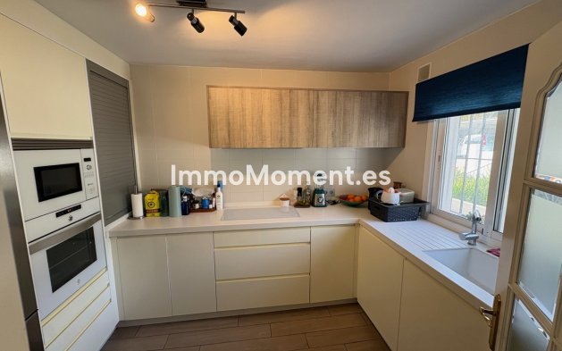 Resale - Townhouse - Estepona - Estepona Centro