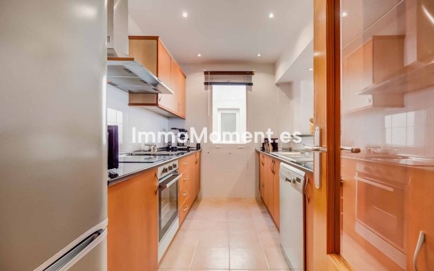 Resale - Apartment - Benalmadena - Benalmadena Costa