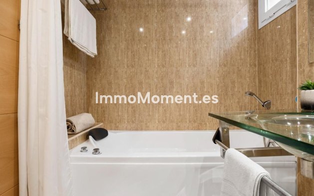 Wiederverkauf - Wohnung - Estepona  - Estepona Centro