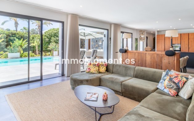 Resale - Villa - Teulada - Moraira