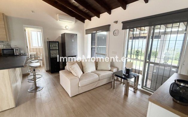 Resale - Country house - Inland  - Coín