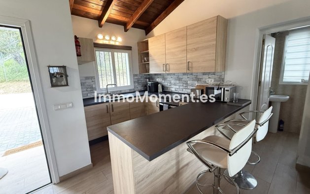 Resale - Country house - Inland  - Coín