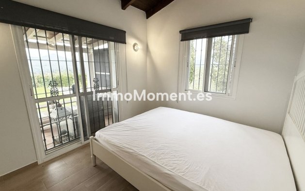 Resale - Country house - Inland  - Coín