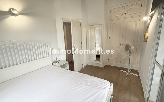 Resale - Country house - Inland  - Coín