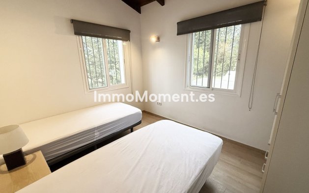 Resale - Country house - Inland  - Coín