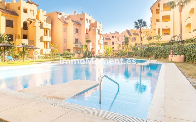 Resale - Apartment - Manilva - La Duquesa