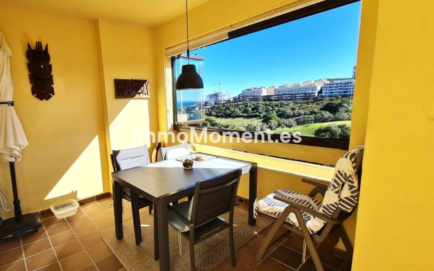 Resale - Apartment - Manilva - La Duquesa