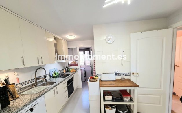 Resale - Apartment - Manilva - La Duquesa