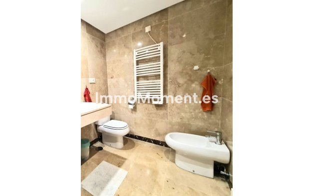 Resale - Apartment - Manilva - La Duquesa