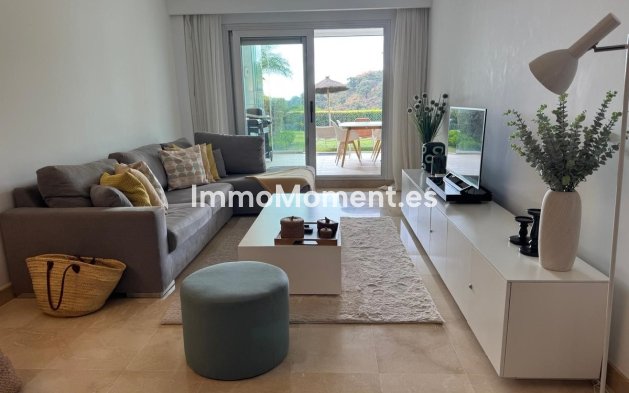 Resale - Apartment - Marbella - La Mairena