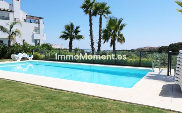 Resale - Apartment - Marbella - La Mairena
