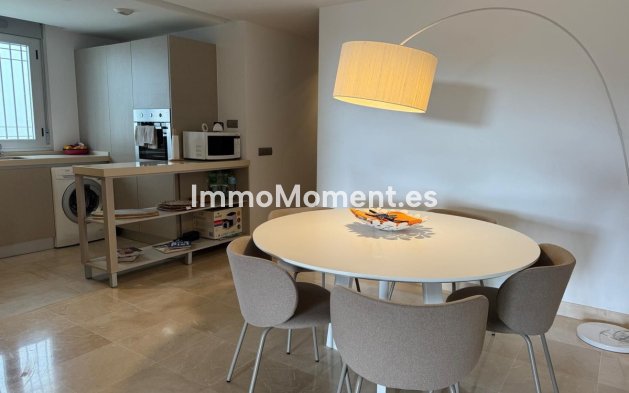 Resale - Apartment - Marbella - La Mairena