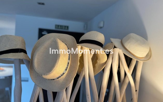 Resale - Apartment - Marbella - La Mairena