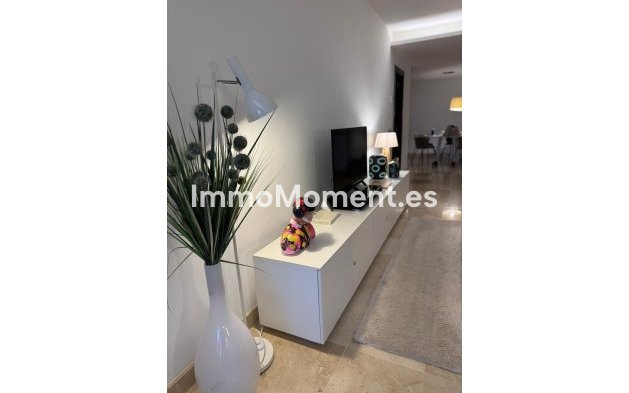 Resale - Apartment - Marbella - La Mairena