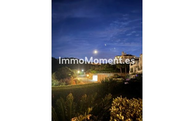 Resale - Apartment - Marbella - La Mairena