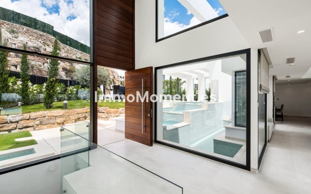 Resale - Villa - Benahavís - Benahavís Centro