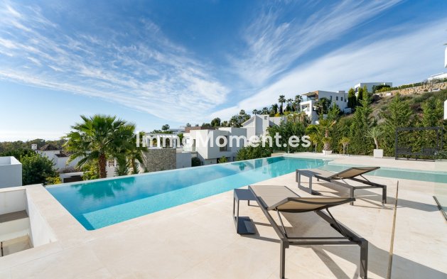 Resale - Villa - Benahavís - Benahavís Centro
