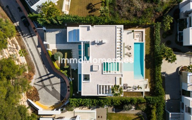 Resale - Villa - Benahavís - Benahavís Centro