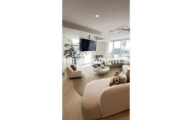 Wiederverkauf - Wohnung - Estepona  - Estepona Centro