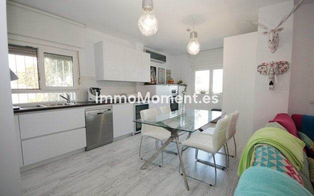 Wiederverkauf - Wohnung - Marbella - La Mairena