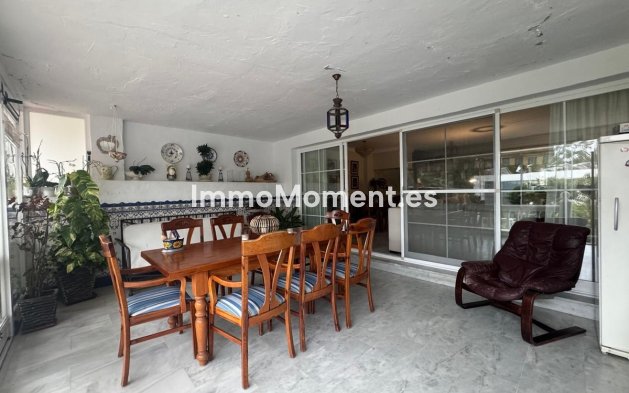 Bestaande woning - Geschakelde woning - Estepona  - Atalaya