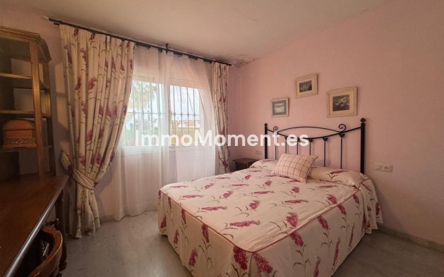 Bestaande woning - Geschakelde woning - Estepona  - Atalaya