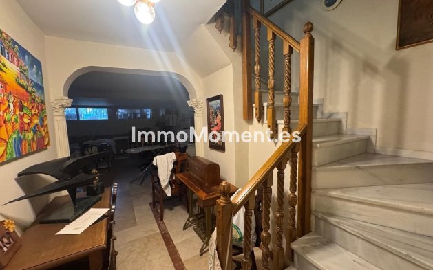 Bestaande woning - Geschakelde woning - Estepona  - Atalaya