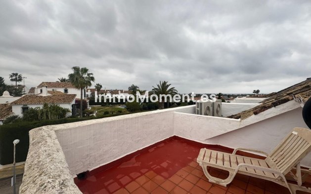 Bestaande woning - Geschakelde woning - Estepona  - Atalaya