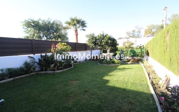 Bestaande woning - Geschakelde woning - Estepona  - Atalaya