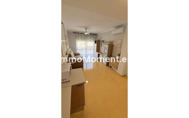 Resale - Apartment - Casares - Casares Centro