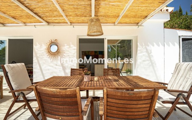 Bestaande woning - Villa - Estepona  - Estepona Centro