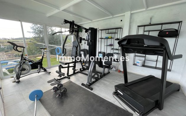 Bestaande woning - Villa - Estepona  - Estepona Centro