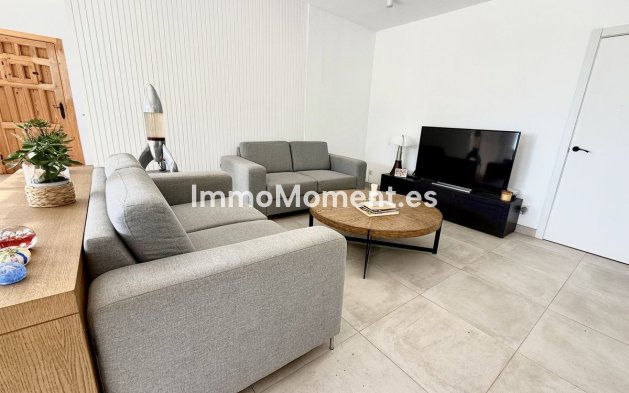 Bestaande woning - Villa - Estepona  - Estepona Centro