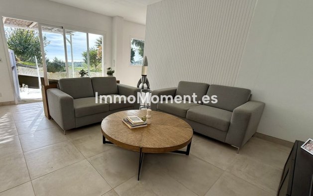 Bestaande woning - Villa - Estepona  - Estepona Centro