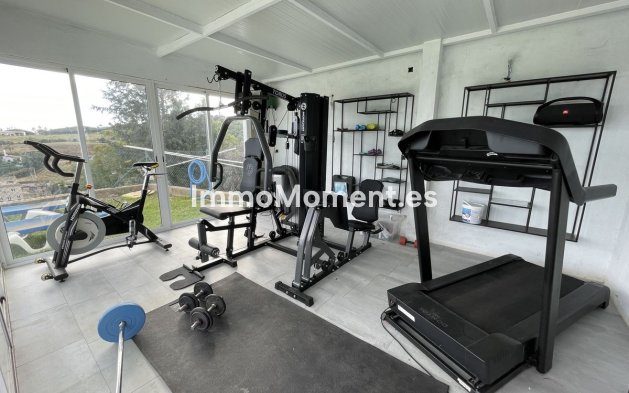 Bestaande woning - Villa - Estepona  - Estepona Centro