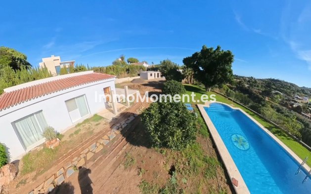 Bestaande woning - Villa - Estepona  - Estepona Centro