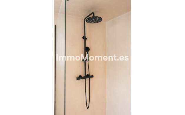 Reventa - Villa - Marbella - Guadalmina Alta